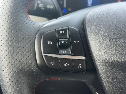 Certified 2025 Ford Escape ST-Line w/ Equipment Group 301A image 18