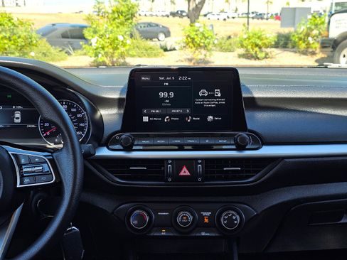 Used 2024 Kia Forte LXS image 27