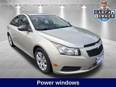 Used 2014 Chevrolet Cruze LS FWD image 9
