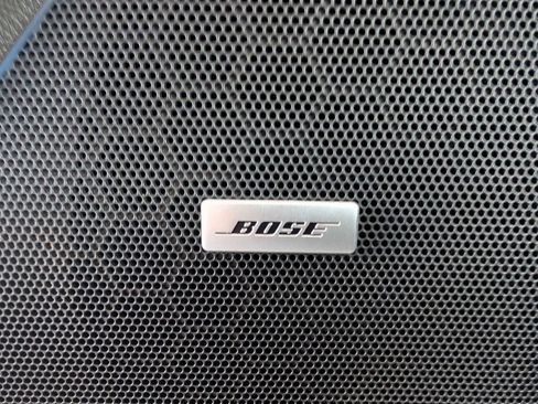 Certified 2023 Chevrolet Traverse LT w/ LT Premium Package image 11