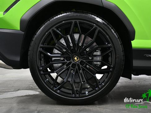 Used 2025 Lamborghini Urus SE image 66