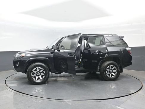 Used 2023 Toyota 4Runner TRD Off-Road Premium w/ Off Road Premium Plus Package AWD/4WD image 29