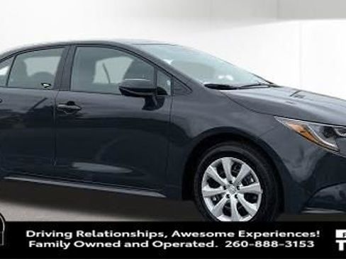 Used 2023 Toyota Corolla LE image 9