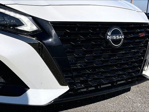 Used 2024 Nissan Altima 2.5 SR w/ SR Premium Package image 39