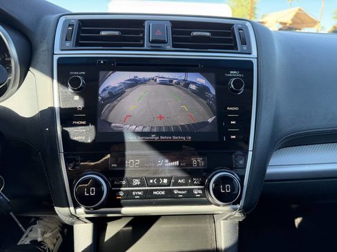 Used 2018 Subaru Outback 2.5i Premium image 24