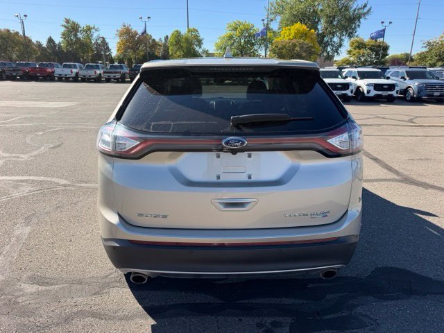 Used 2018 Ford Edge Titanium w/ Equipment Group 302A AWD/4WD image 9