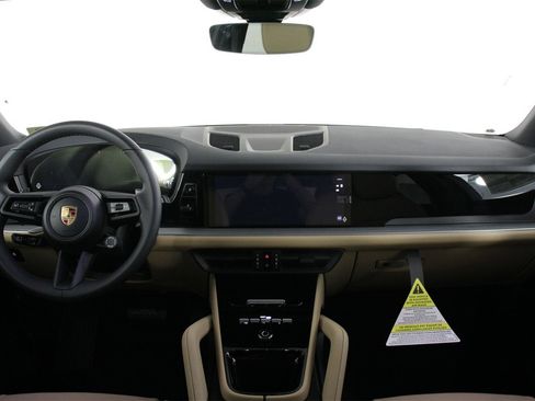 New 2026 Porsche Cayenne image 11