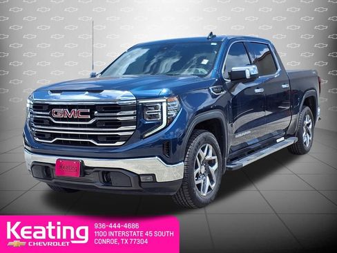 Used 2022 GMC Sierra 1500 SLT w/ SLT Premium Package AWD/4WD image 4