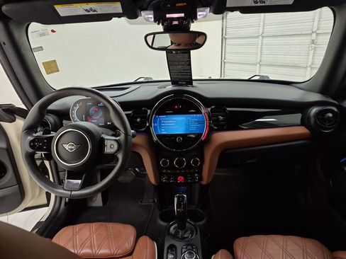 Used 2022 MINI Cooper S w/ Driver Assistance Package image 21