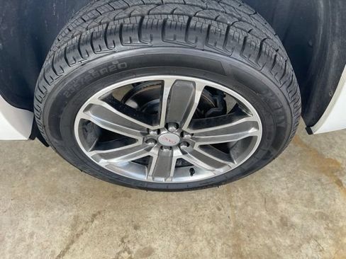 Used 2019 GMC Acadia Denali FWD image 7