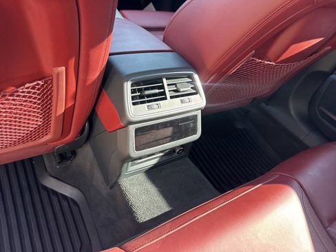 Used 2021 Audi S6 Premium Plus w/ S Sport Package AWD/4WD image 33
