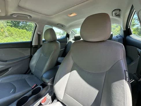Used 2013 Hyundai Elantra Limited FWD image 13
