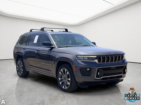 Used 2025 Jeep Compass Trailhawk AWD/4WD image 8