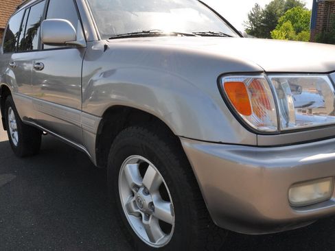 Used 2001 Toyota Land Cruiser image 6