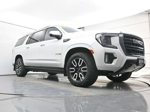 Used 2022 GMC Yukon XL AT4 w/ Max Trailering Package AWD/4WD image 18