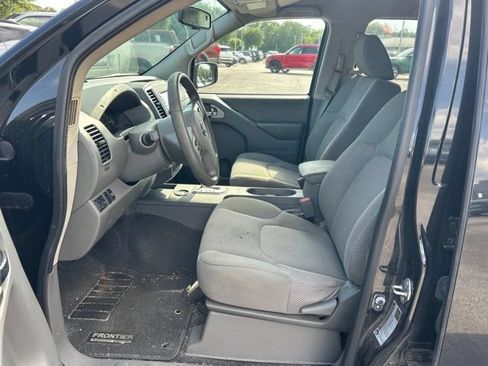 Used 2021 Nissan Frontier SV w/ Midnight Edition Floor Mats RWD image 19