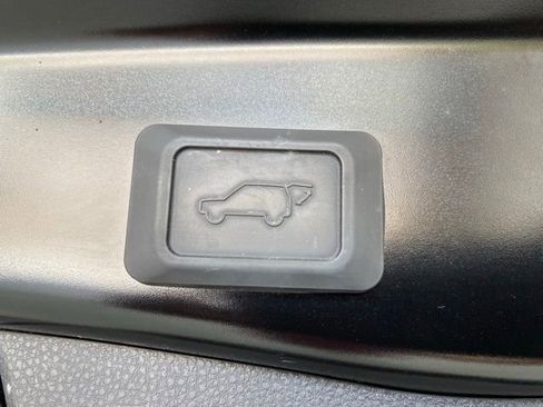 Used 2025 Toyota RAV4 XLE Premium w/ Weather Package AWD/4WD image 7