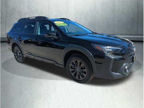 Used 2025 Subaru Outback Onyx Edition AWD/4WD image 8
