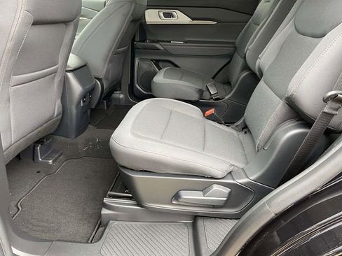 New 2026 Ford Explorer Active image 8