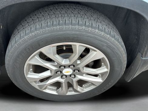 Used 2018 Chevrolet Traverse Premier w/ Driver Confidence II Package FWD image 15