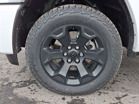 New 2026 RAM 1500 Big Horn AWD/4WD image 6