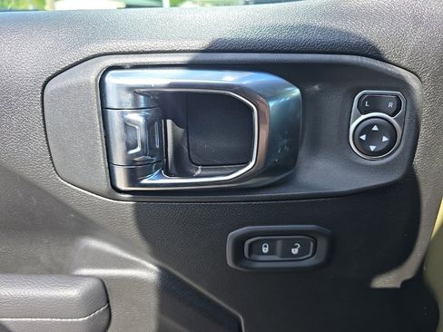 New 2025 Jeep Wrangler Sport S image 19