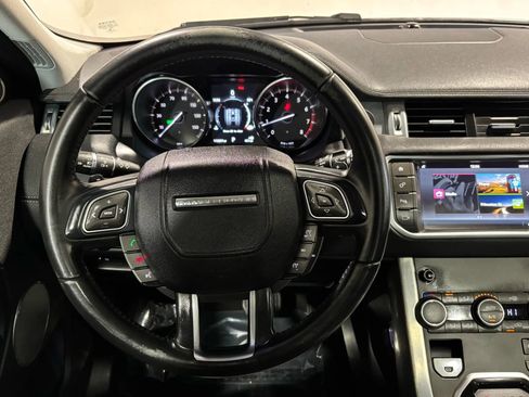 Used 2017 Land Rover Range Rover Evoque SE AWD/4WD image 12