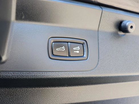 Used 2017 Porsche Panamera image 29