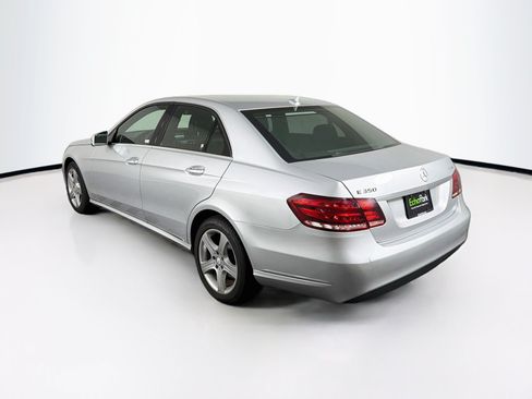 Used 2014 Mercedes-Benz E 350 4MATIC Sedan image 5
