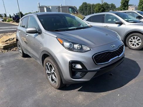 Used 2022 Kia Sportage LX AWD/4WD image 3