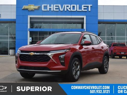 New 2026 Chevrolet Trax LT w/ Sunroof Package image 1