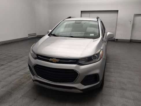Used 2019 Chevrolet Trax LT w/ LT Convenience Package FWD image 15