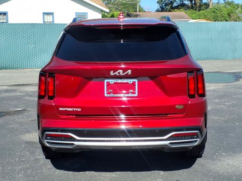 Used 2023 Kia Sorento S w/ Panoramic Sunroof Package FWD image 4