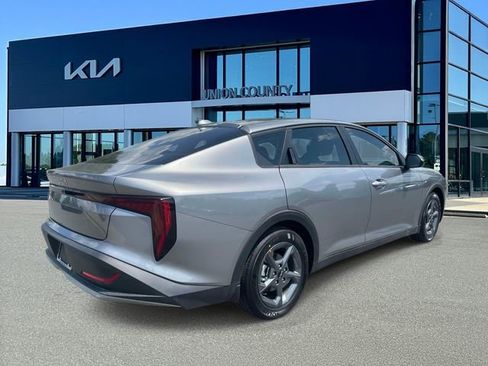 New 2026 Kia K4 FWD image 5