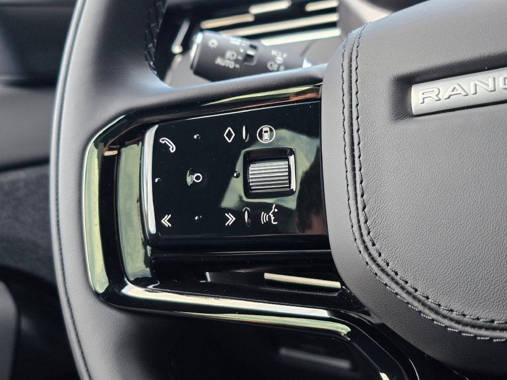 New 2026 Land Rover Range Rover Sport Dynamic SE AWD/4WD image 16