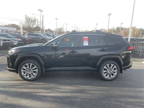 New 2025 Toyota RAV4 XLE Premium image 5