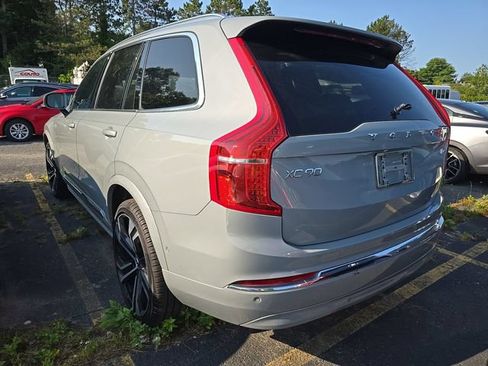 Used 2024 Volvo XC90 B6 Ultimate w/ Lounge Package AWD/4WD image 3