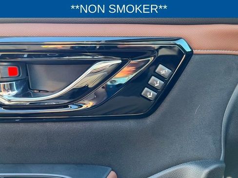 Used 2025 Subaru Forester Touring image 9