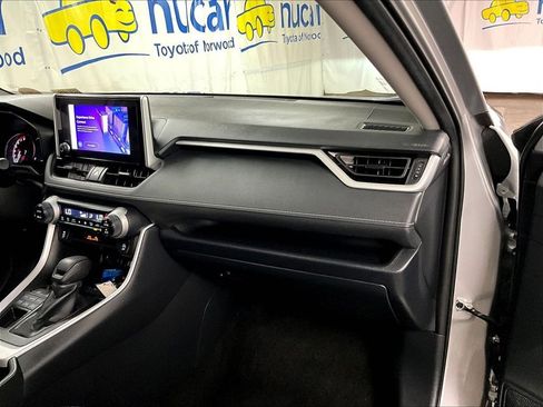 Certified 2025 Toyota RAV4 XLE AWD/4WD image 13