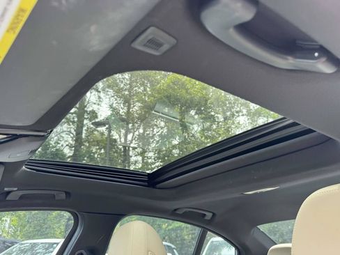 Used 2020 BMW 330i xDrive Sedan w/ Premium Package AWD/4WD image 22