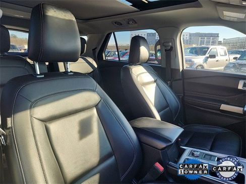 Certified 2022 Ford Explorer XLT w/ Equipment Group 202A image 33