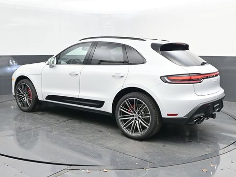 New 2025 Porsche Macan S image 3