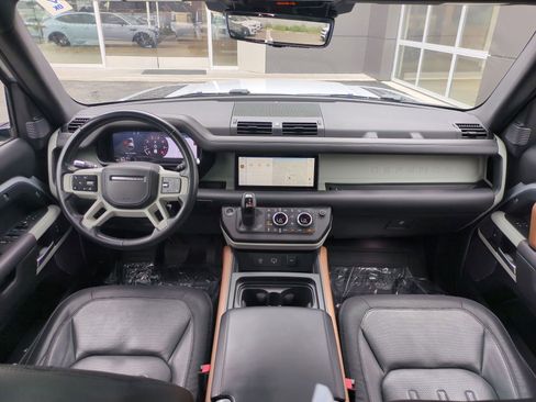 Used 2021 Land Rover Defender 110 X-Dynamic HSE AWD/4WD image 26