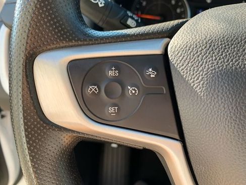 Used 2024 GMC Terrain SLE image 21