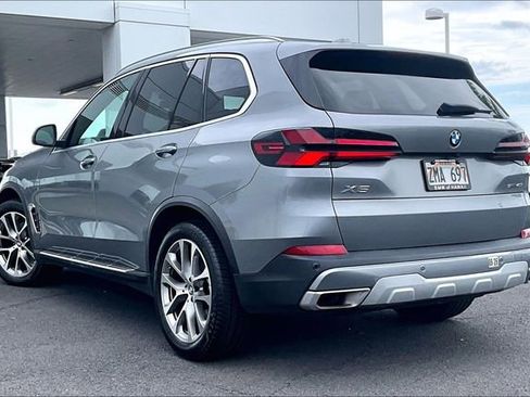 Used 2025 BMW X5 sDrive40i RWD image 12