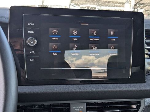 Used 2025 Volkswagen Jetta Sport FWD image 20