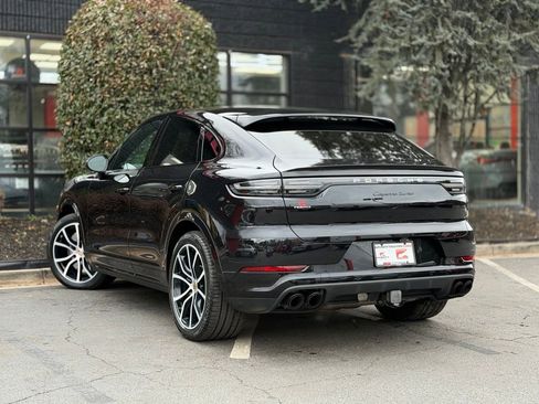 Used 2020 Porsche Cayenne Turbo w/ Performance Package image 19