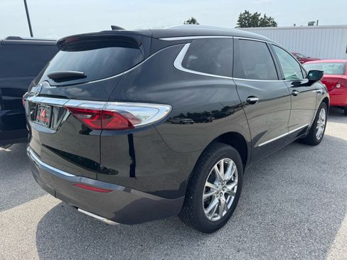 Used 2023 Buick Enclave Essence w/ Experience Buick Package AWD/4WD image 5
