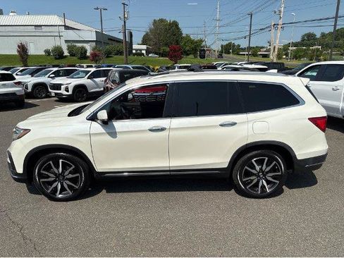 Used 2019 Honda Pilot Touring image 15