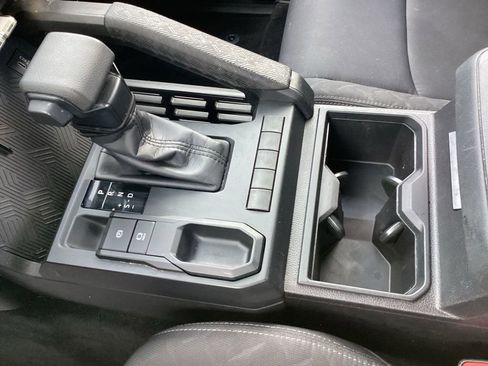 Used 2025 Toyota Tacoma SR image 27